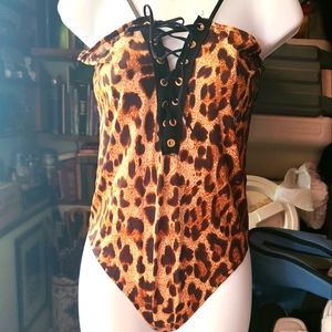 Leopard & black lace up front body suit sz M